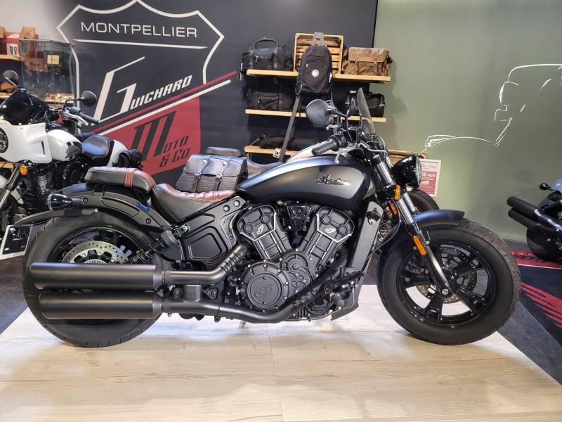 Indian Scout bobber sixty thunder black d'occasion à Montpellier