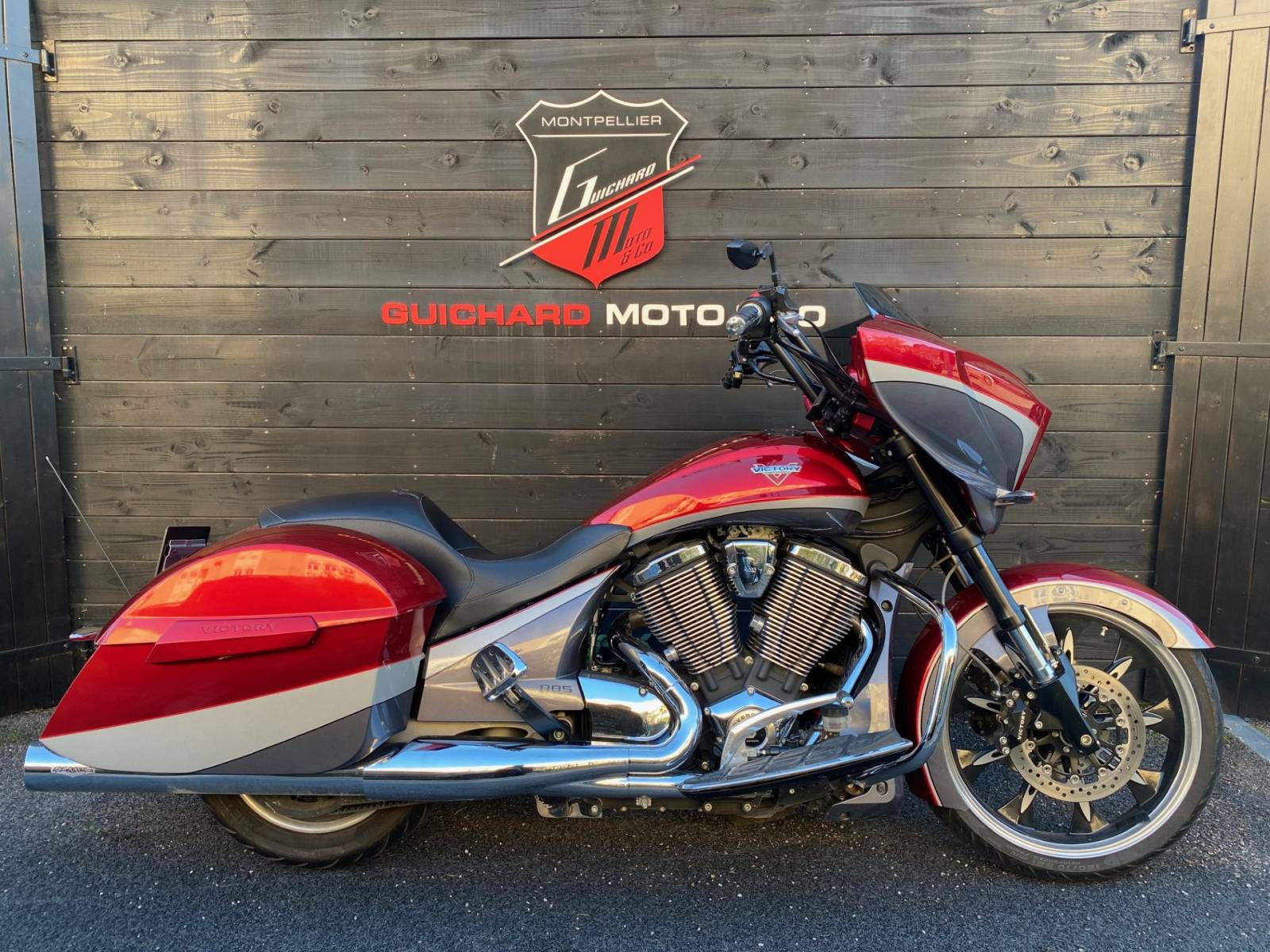 VICTORY 1700 Magnum Guichard Moto Montpellier Hérault 34 Gard 30