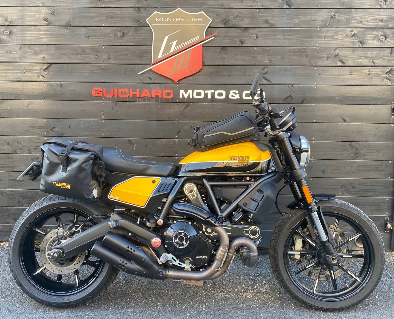 DUCATI SCRAMBLER 800