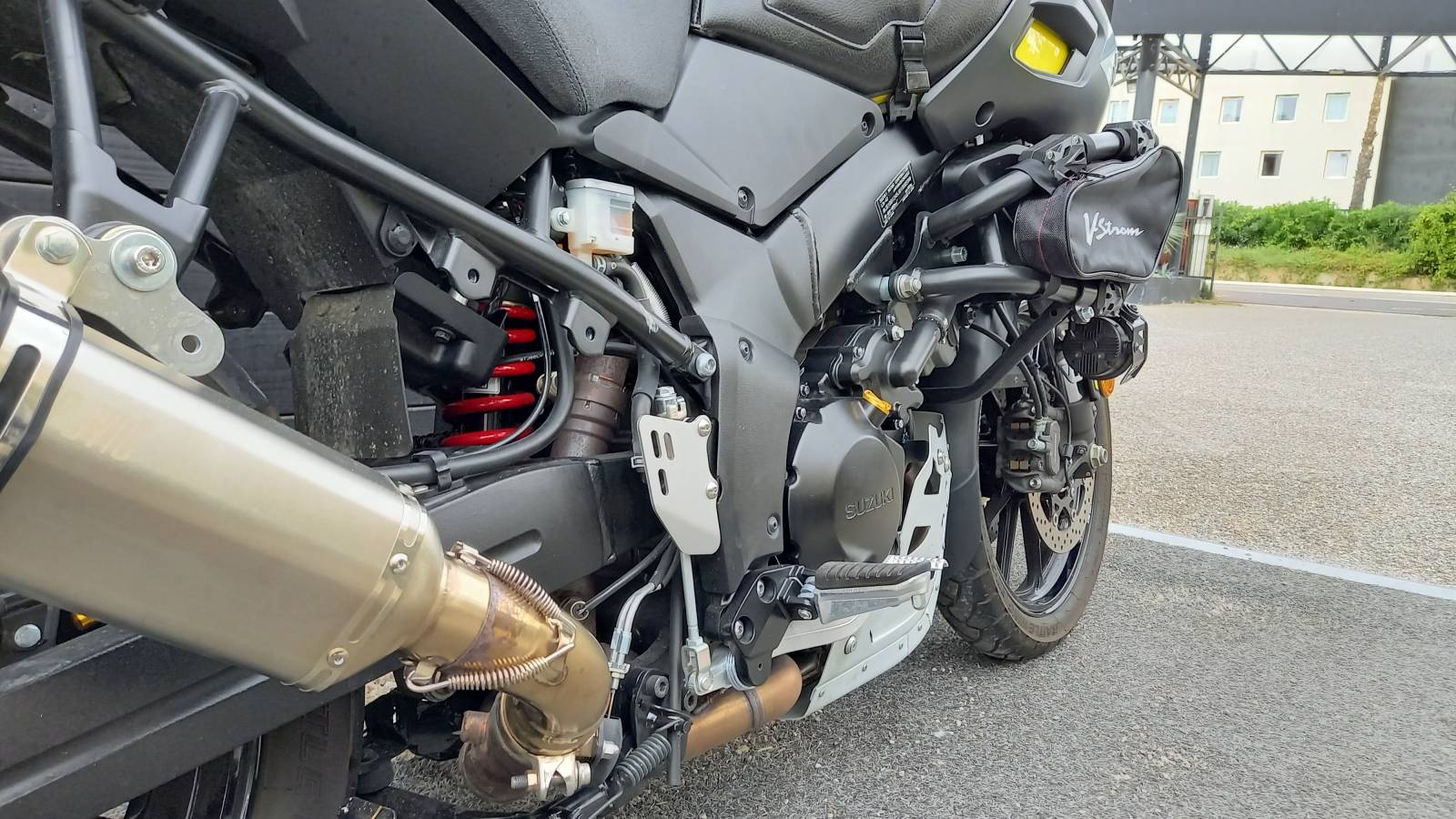 Suzuki V-Strom DL 1000 XT occasion Montpellier Hérault OFFRE SPÉCIALE GARANTIE 12 MOIS