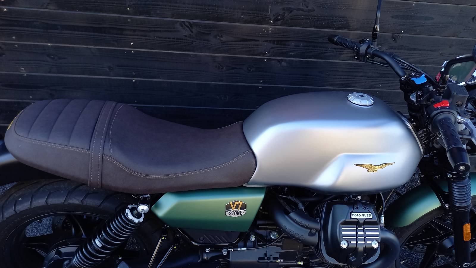Vente Moto d'occasion Guzzi V7 Stone Centenario première main faible kilométrage à Montpellier Hérault
