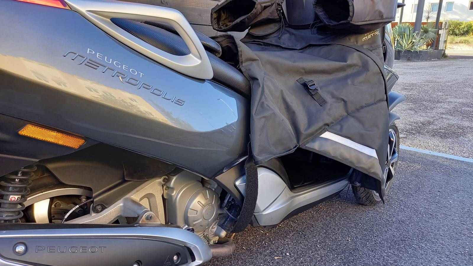 Peugeot Metropolis 400 occasion Guichard Moto OFFRE SPÉCIALE GARANTIE 12 MOIS