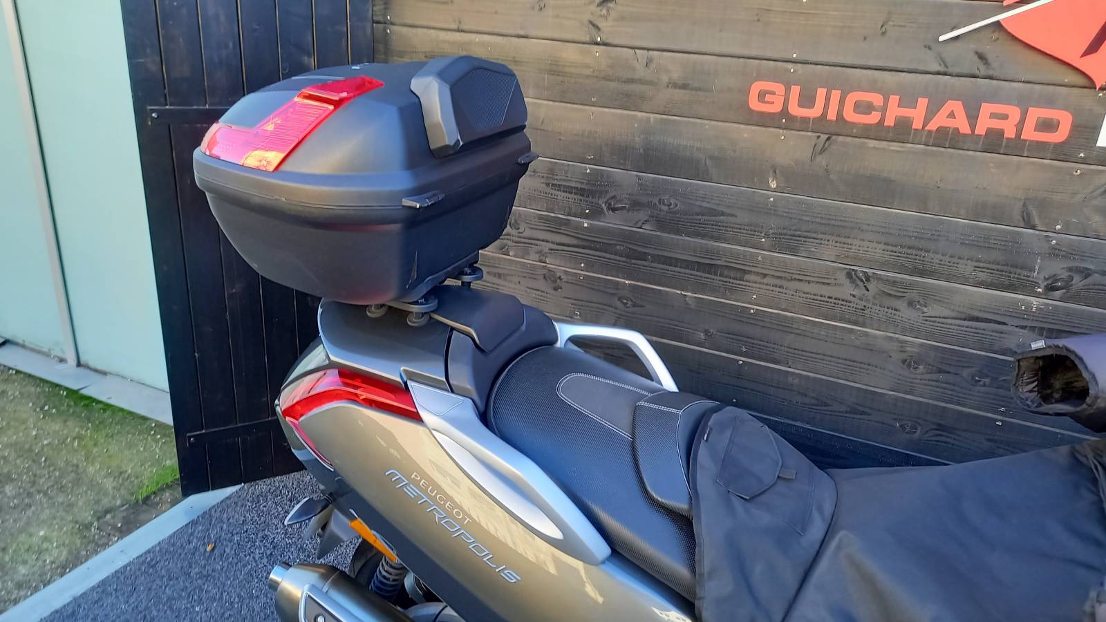 Peugeot Metropolis 400 occasion Guichard Moto OFFRE SPÉCIALE GARANTIE 12 MOIS