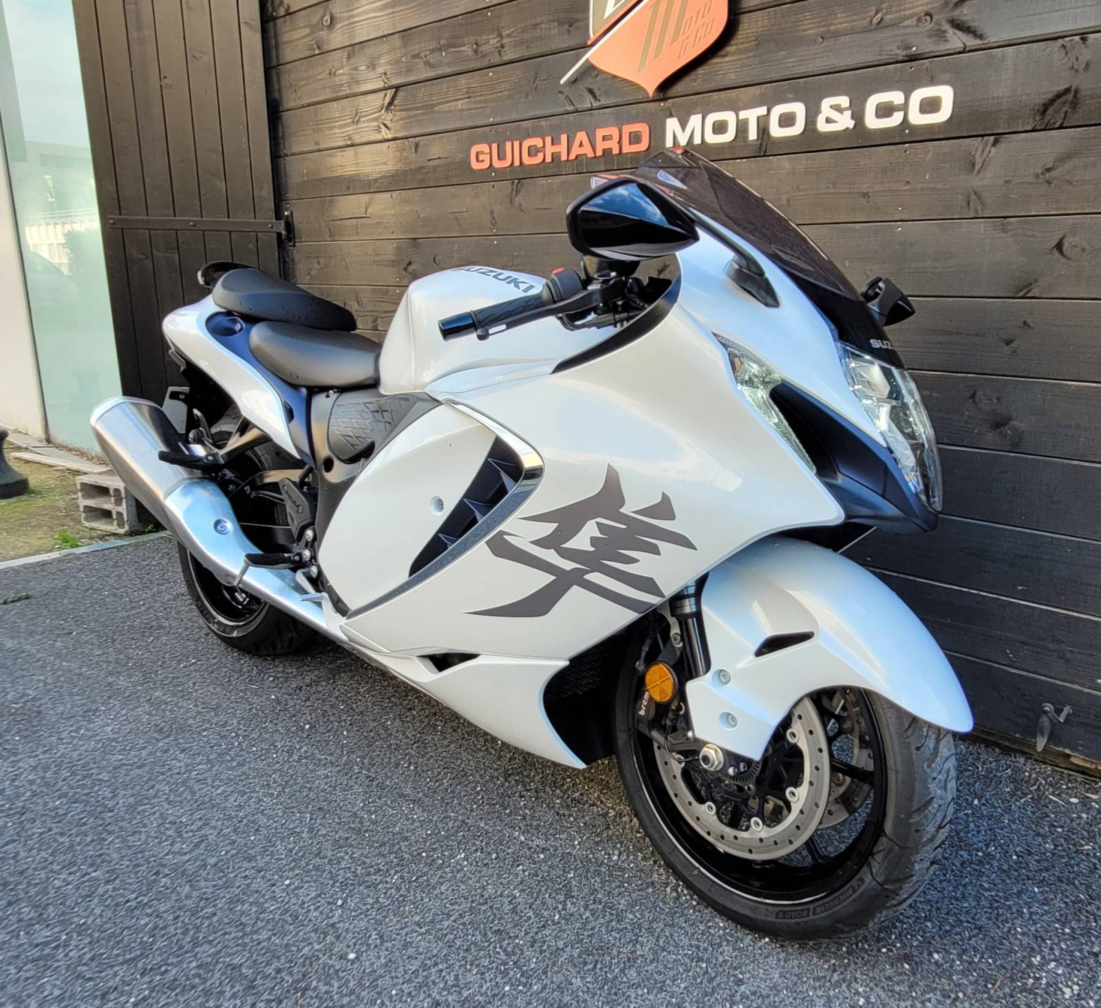 SUZUKI GSX1300R HAYABUSA  PROCHE NIMES