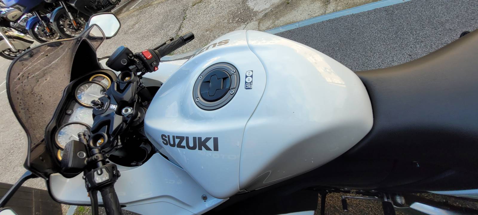 SUZUKI GSX1300R HAYABUSA SUD DE FRANCE 