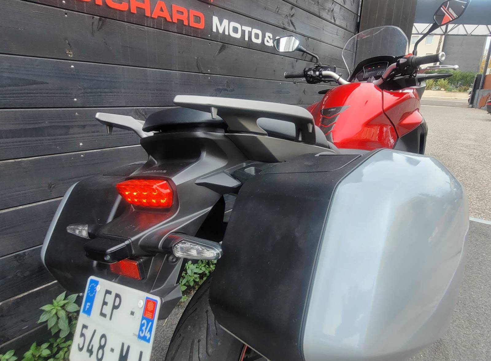 HONDA VRF800X CROSSRUNNER TOP CASE SIDE CASE