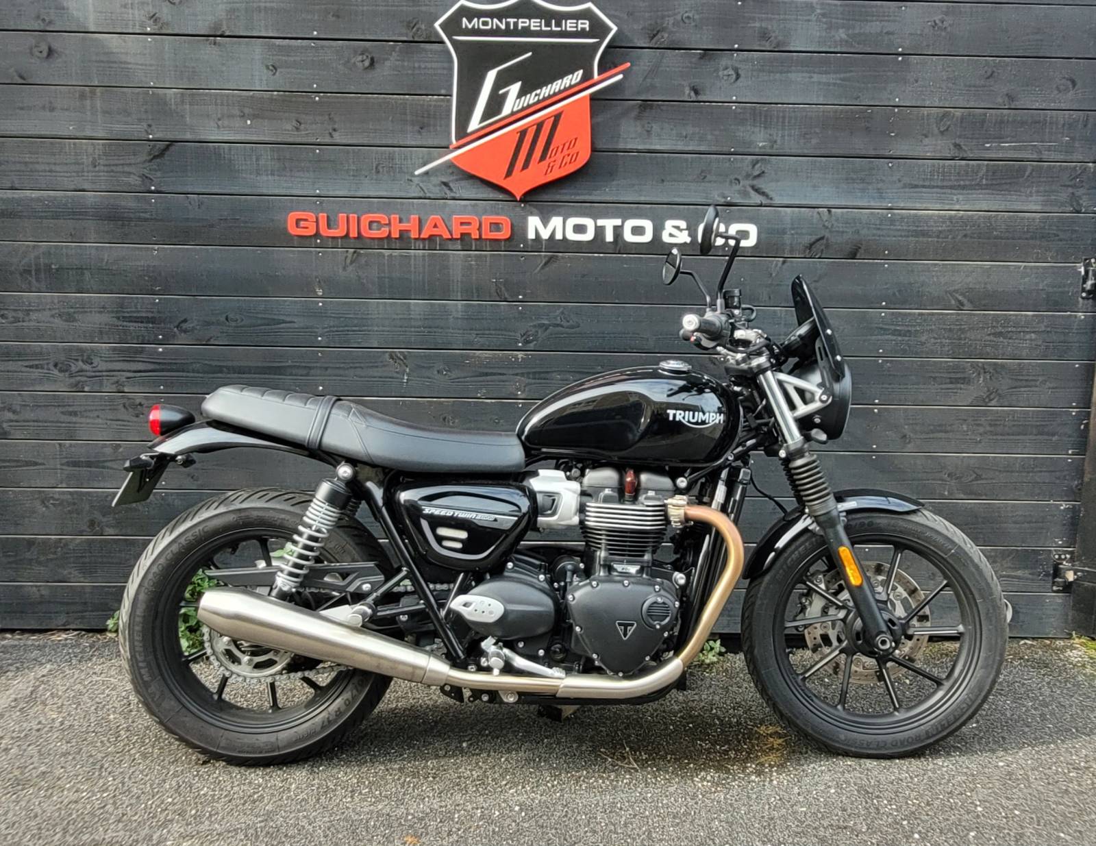 TRIUMPH SPEED TWIN