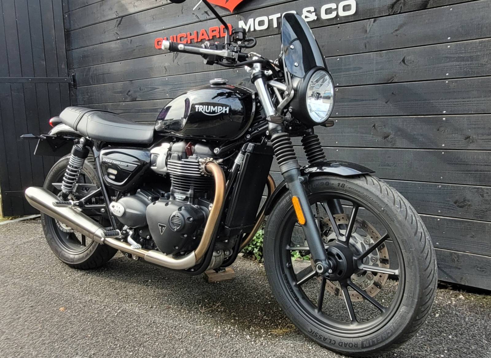 TRIUMPH SPEED TWIN