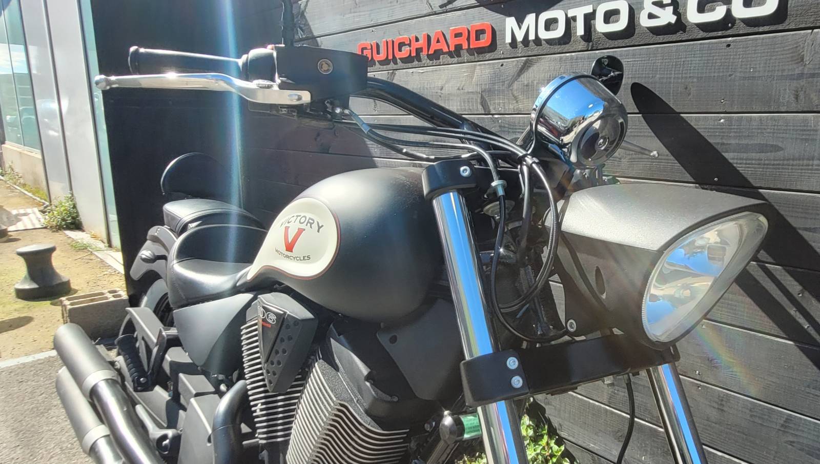 VICTORY HIGH BALL NOIR MAT MONTPELLIER