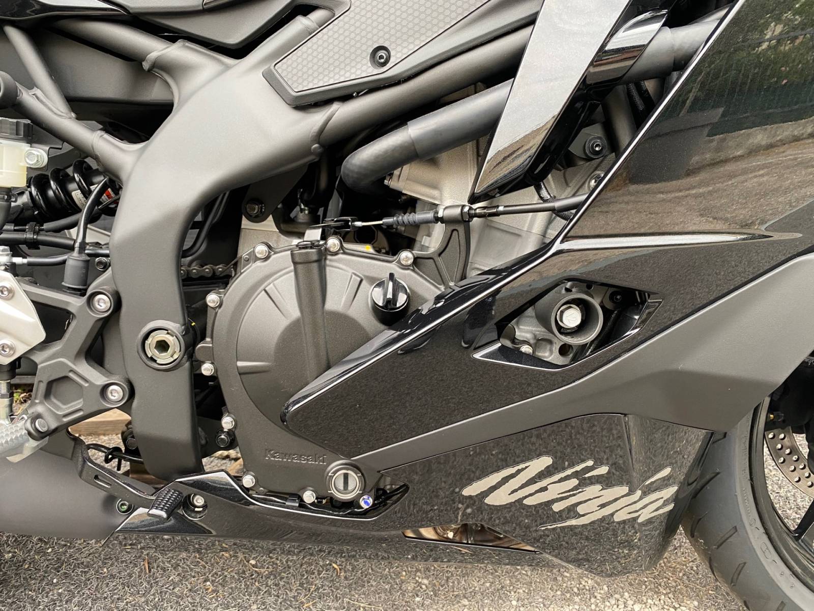 KAWASAKI ZX-4R NOIR SUR MONTPELLIER HÉRAULT 34 GARD 30 -VENDUE