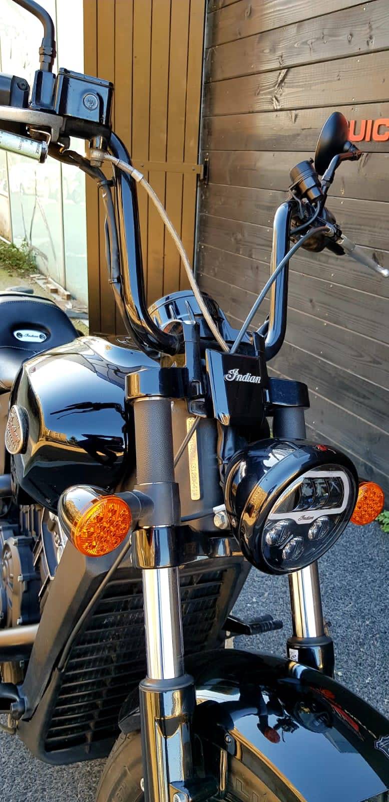 INDIAN SCOUT BOBBER NOIRE A2 2018 OCCASION CHEZ GUICHARD MOTO A MONTPELLIER DANS L'HERAULT
