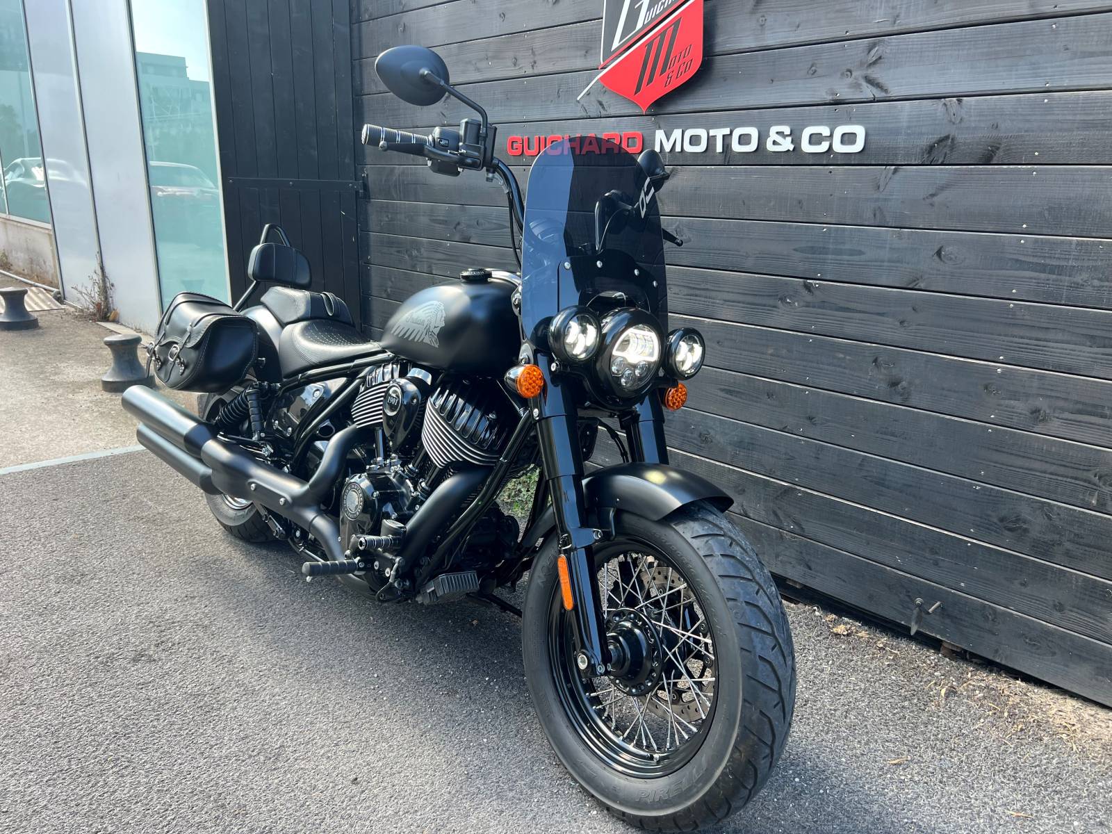 Indian Chief Bobber black smoke occasion Montpellier Hérault
