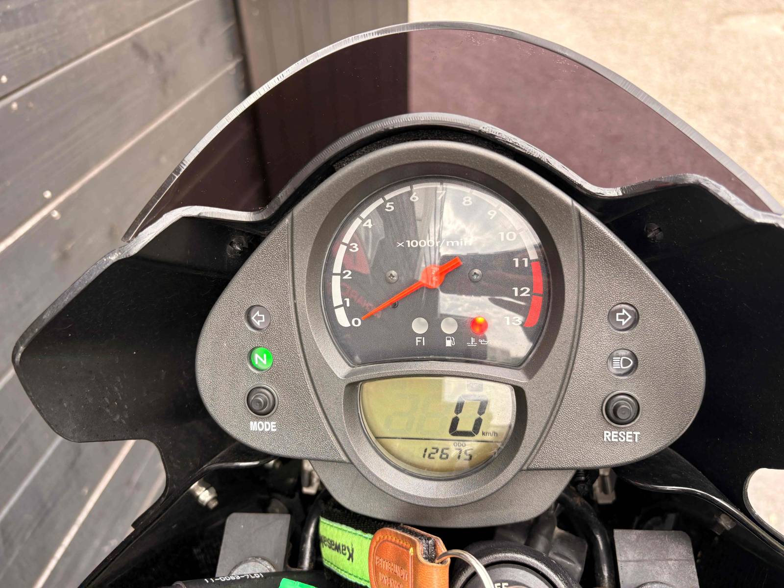 KAWASAKI ER-6N d'occasion dans l'hérault proche Montpellier