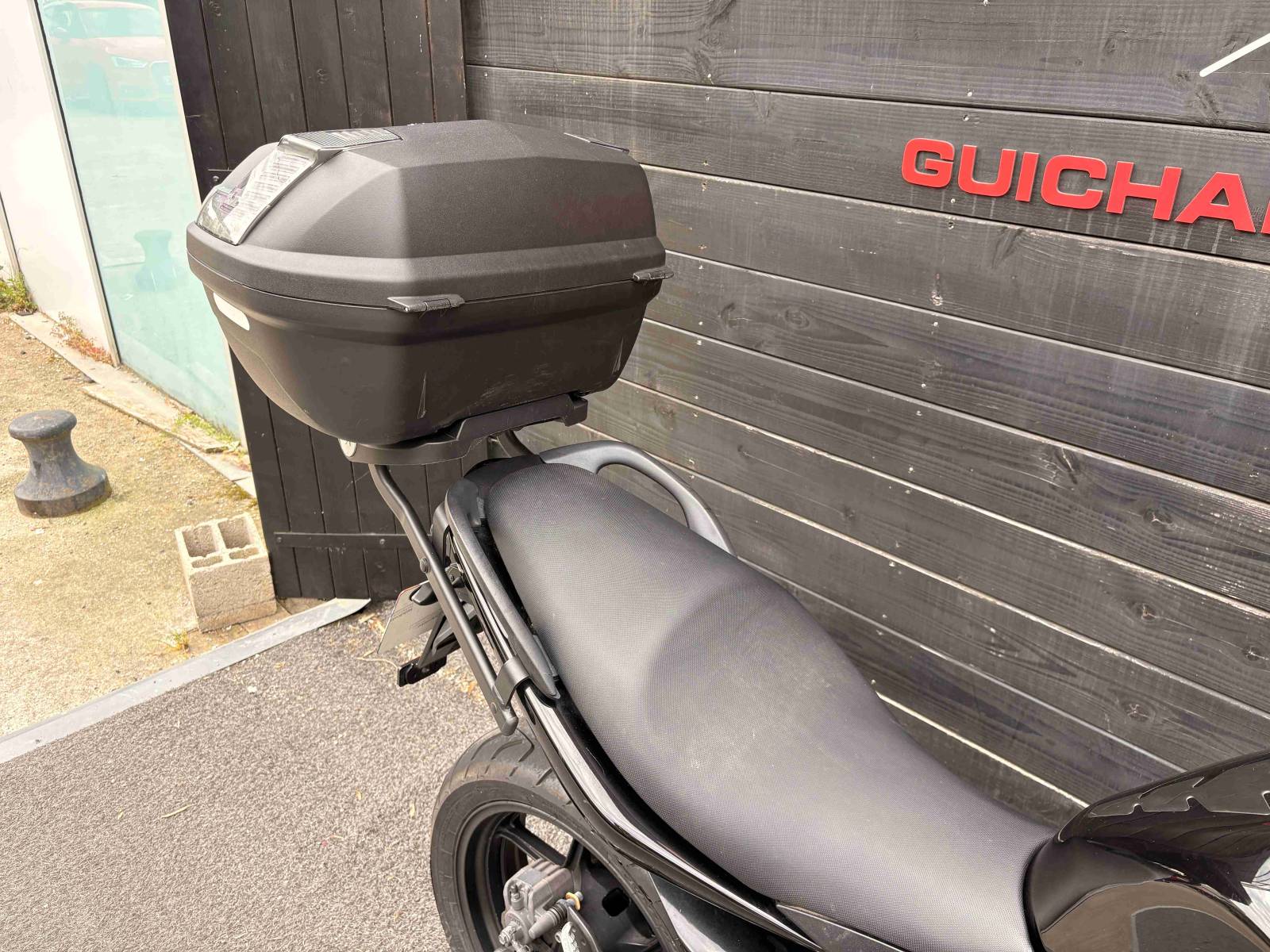 KAWASAKI ER-6N d'occasion dans l'hérault proche Montpellier