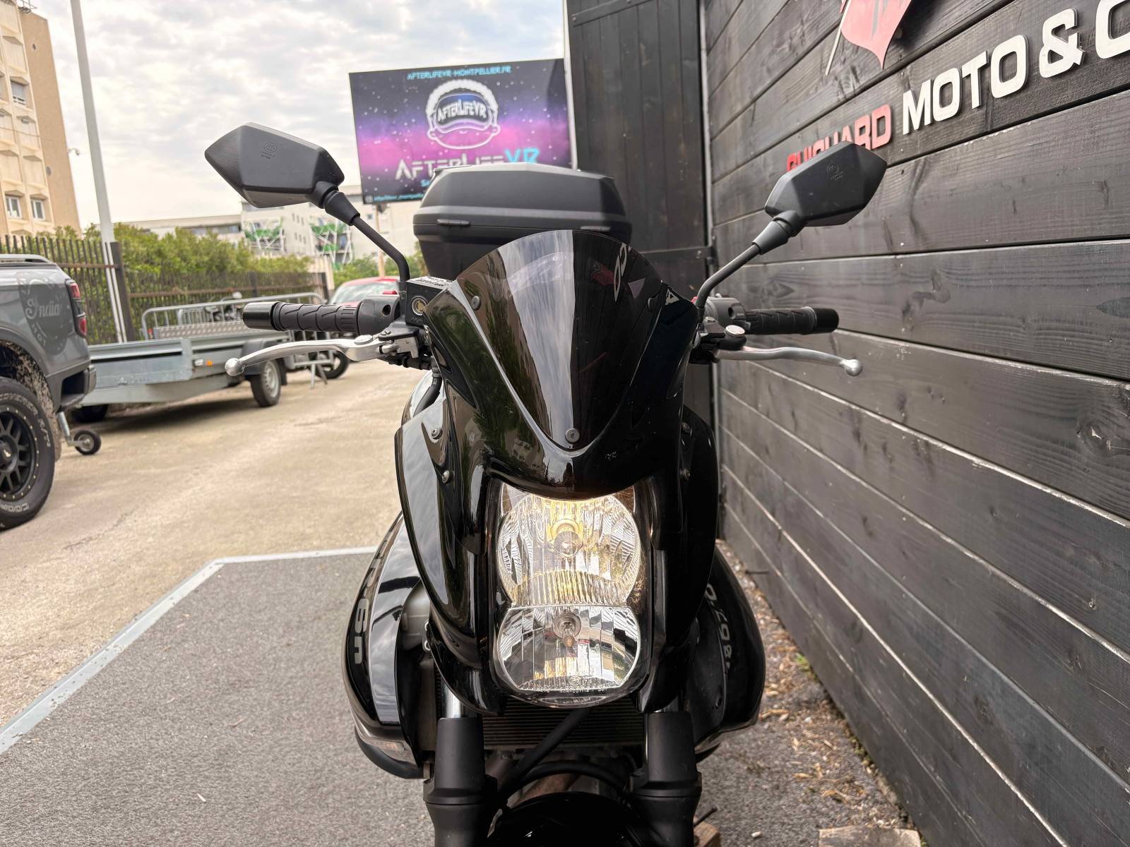 KAWASAKI ER-6N d'occasion dans l'hérault proche Montpellier