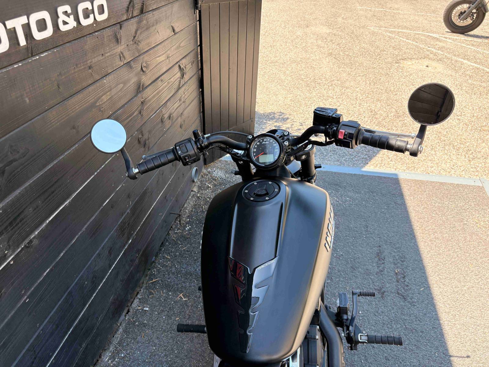 INDIAN SCOUT BOBBER - ECHAPPEMENT DR JEKILL - 2021 - À SAISIR A MONTPELLIER
