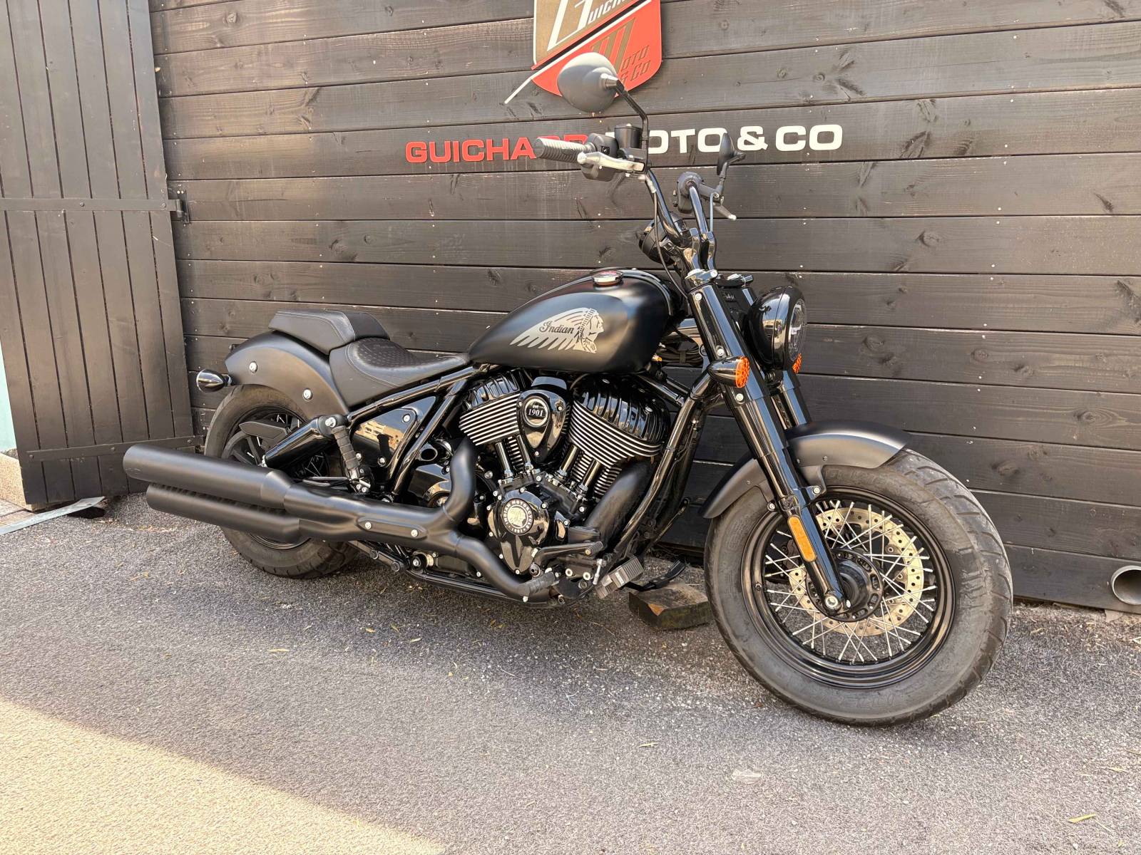 INDIAN CHIEF BOBBER BLACK SMOKE - 2022 - À SAISIR occasion Guichard moto à Montpellier dans l'hérault
