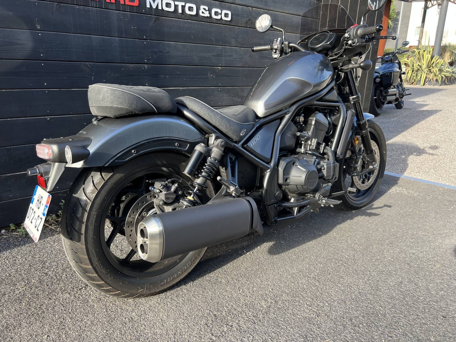 HONDA REBEL 1100 ENTRE NIMES ET SETE