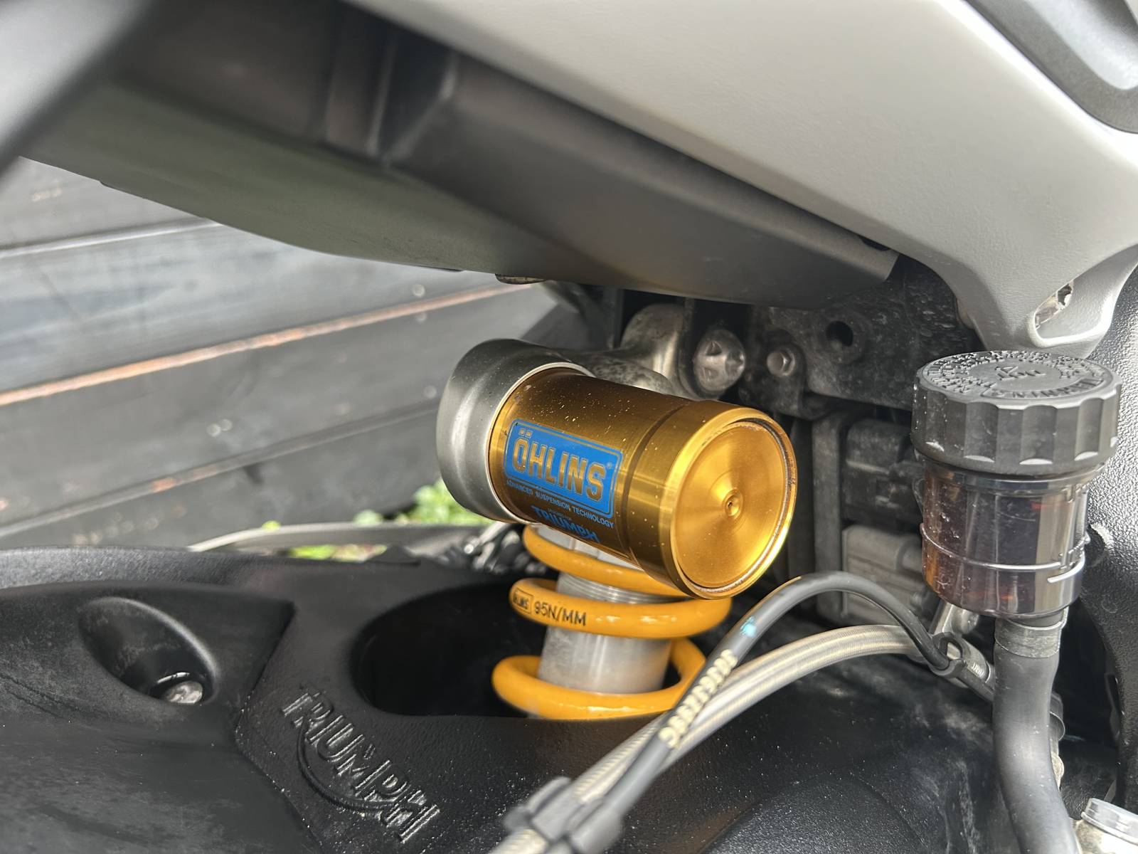 Triumph Street Triple 765 Occasion à saisir Montpellier Suspension Ohlins 