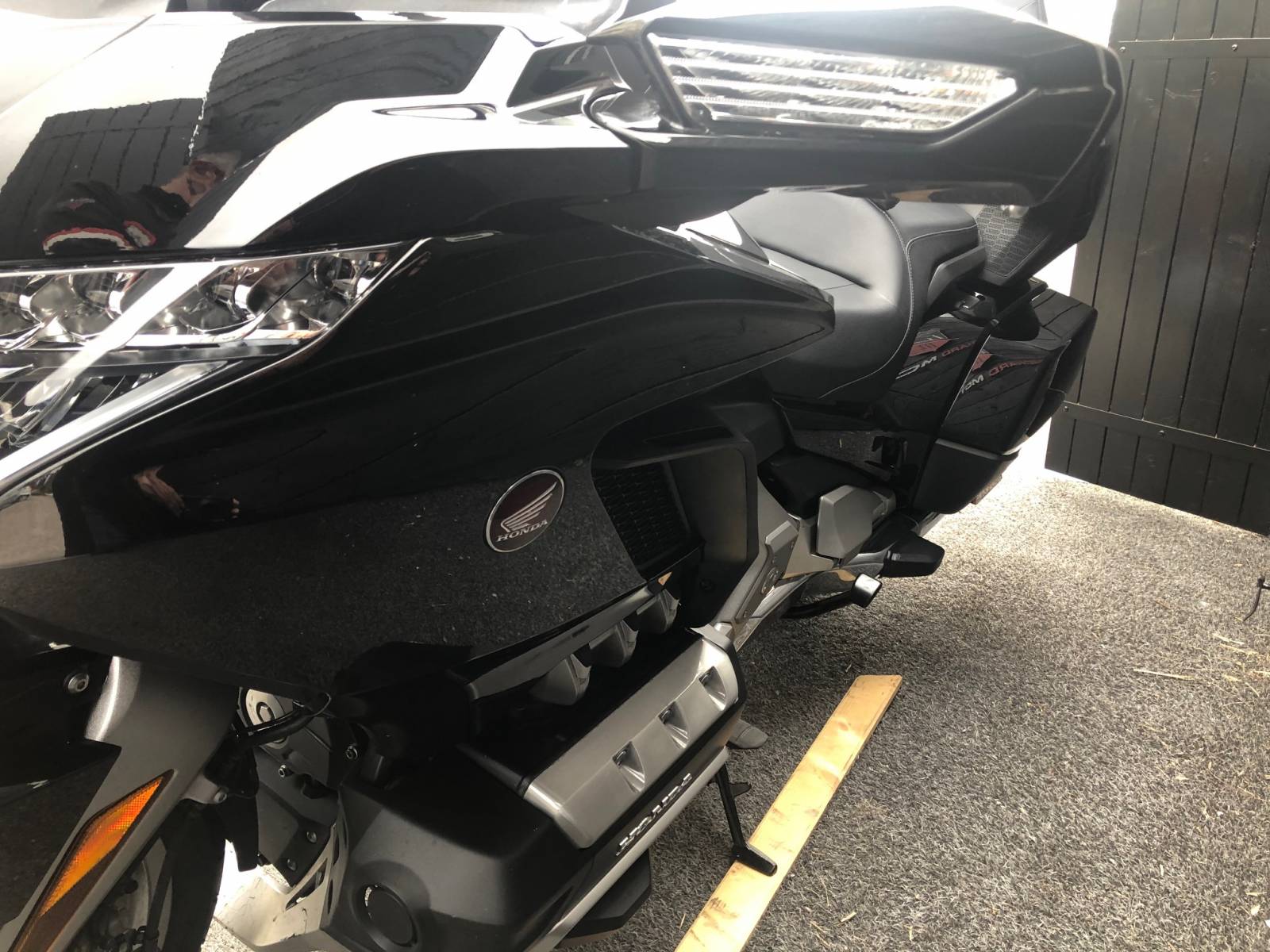 HONDA GL 1800 GOLDWING NOIRE 2019 CHEZ GUICHARD MOTO A MONTPELLIER DANS L’HÉRAULT