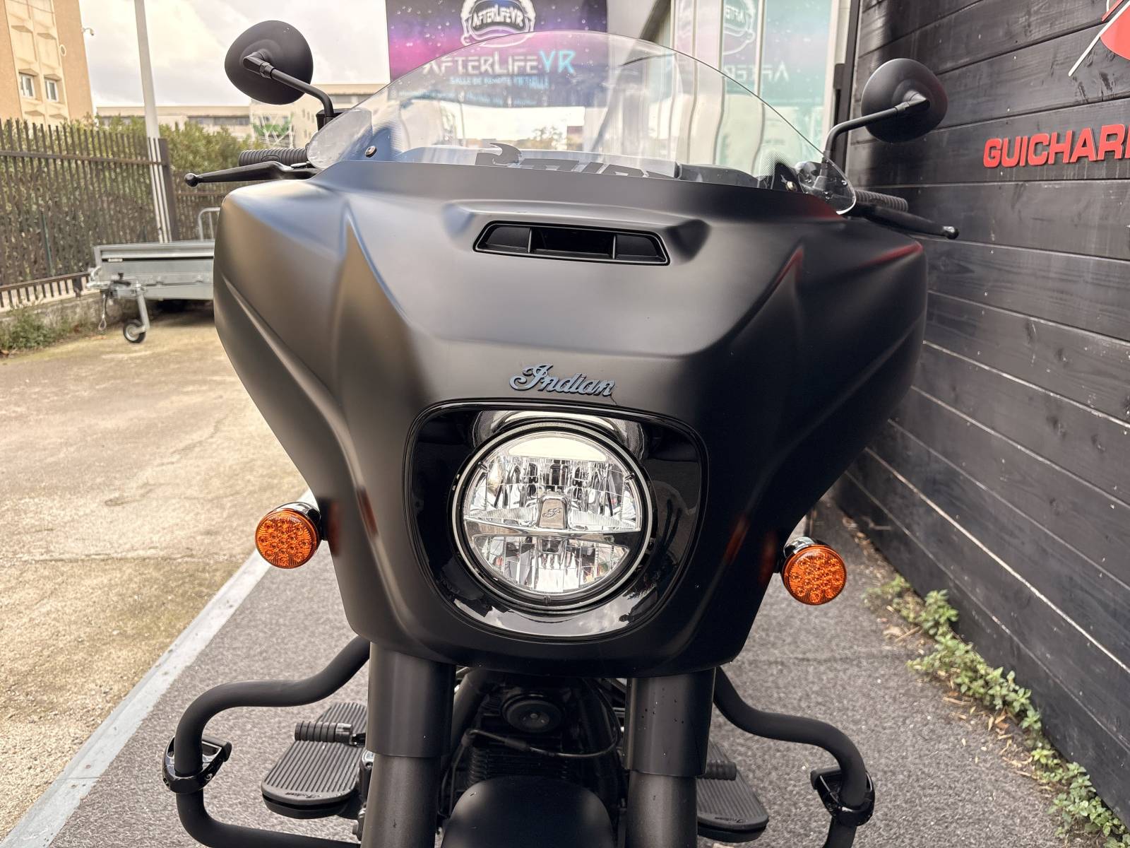 INDIAN CHIEFTAIN DARK HORSE ICON GUICHARD MOTO MONTPELLIER HERAULT 34
