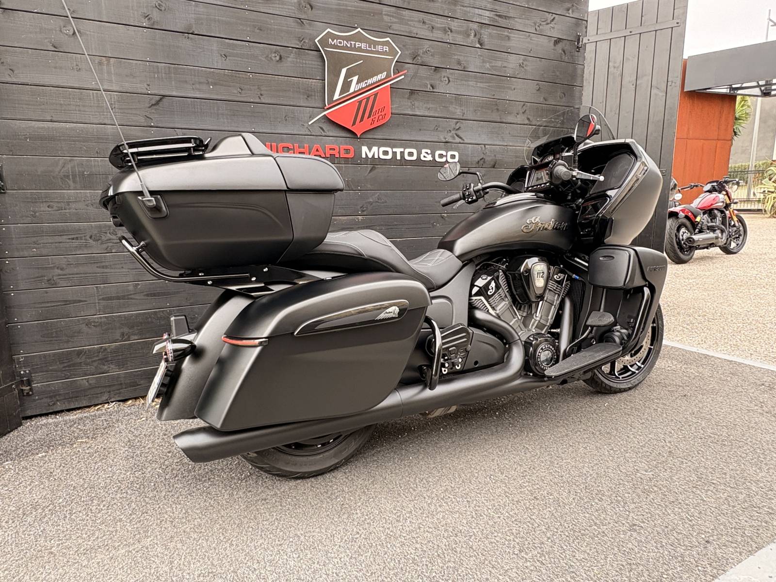 Indian Pursuit Dark Horse faible kilométrage à saisir chez INDIAN MONTPELLIER