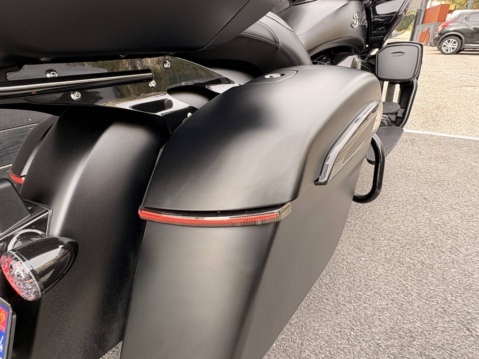 Indian Pursuit Dark Horse faible kilométrage à saisir chez INDIAN MONTPELLIER