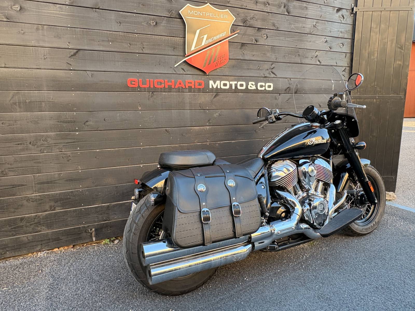 INDIAN SUPERCHIEF FAIBLE KILOMETRAGE OCCASION A SAISIR PROCHE MONTPELLIER ENTRE SETE ET NIMES