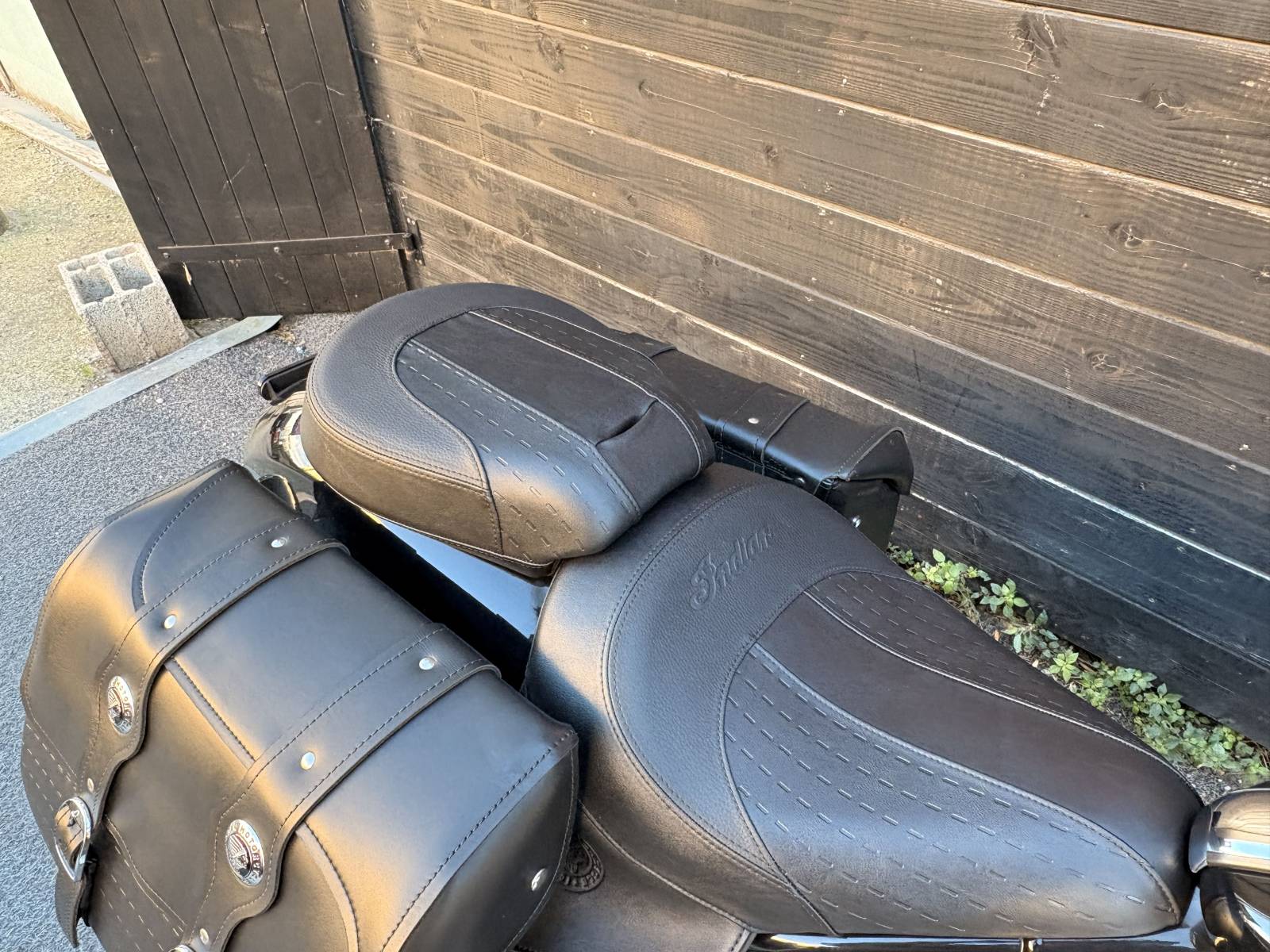 INDIAN SUPERCHIEF FAIBLE KILOMETRAGE OCCASION A SAISIR PROCHE MONTPELLIER ENTRE SETE ET NIMES