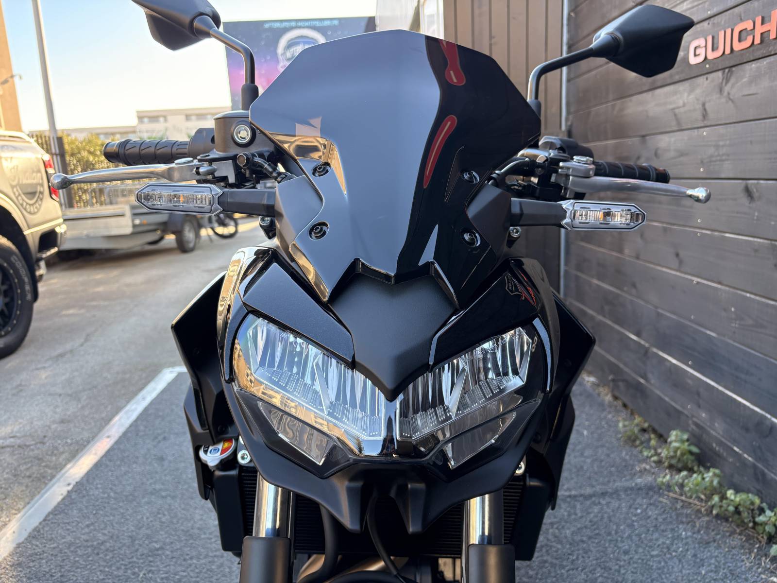 Z650 OCCASION A SAISIR FAIBLE KILOMETRAGE PROCHE MONTPELLIER ENTRE SETE ET NIMES