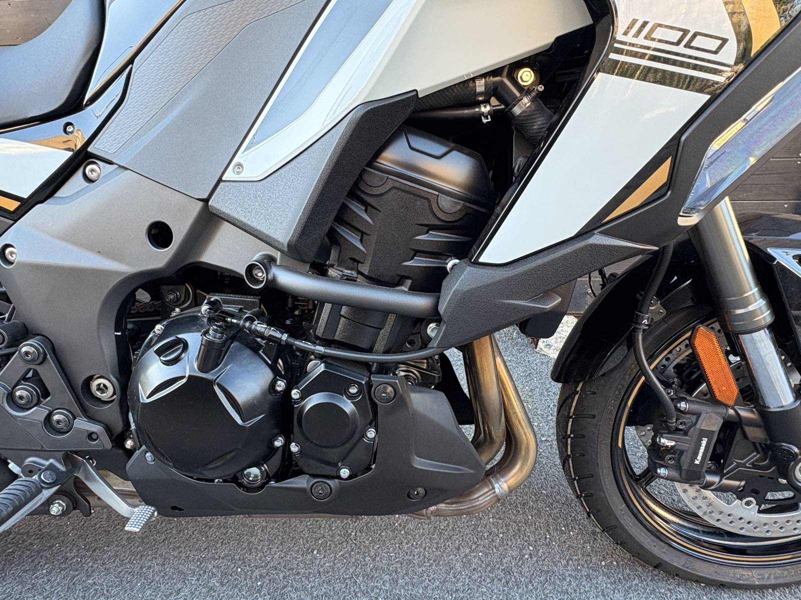 VERSYS 1100 SE OCCASION A SAISIR PROCHE MONTPELLIER FAIBLE KILOMETRAGE ENTRE SETE ET NIMES