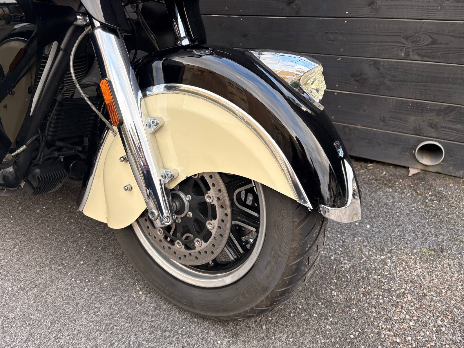 INDIAN ROADMASTER moto super état d'occasion proche Montpellier