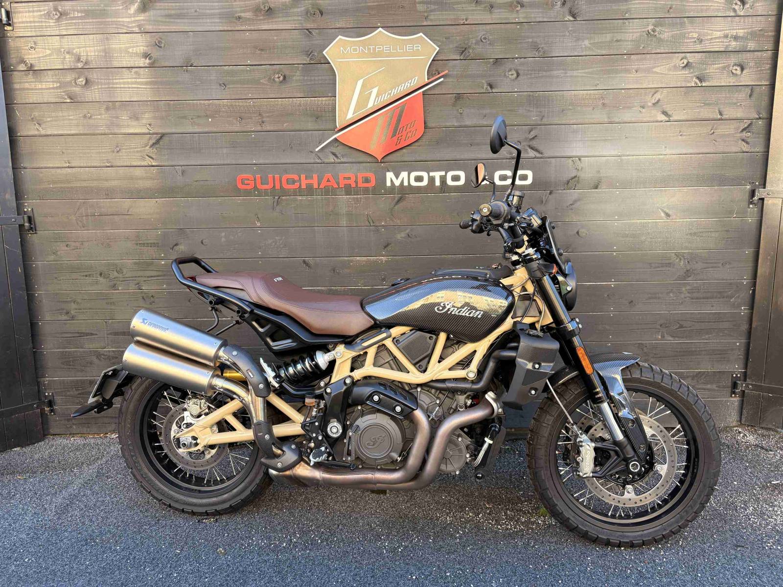 Indian FTR RALLY - 2023, réservoir carbone proche Montpellier Roadster à saisir