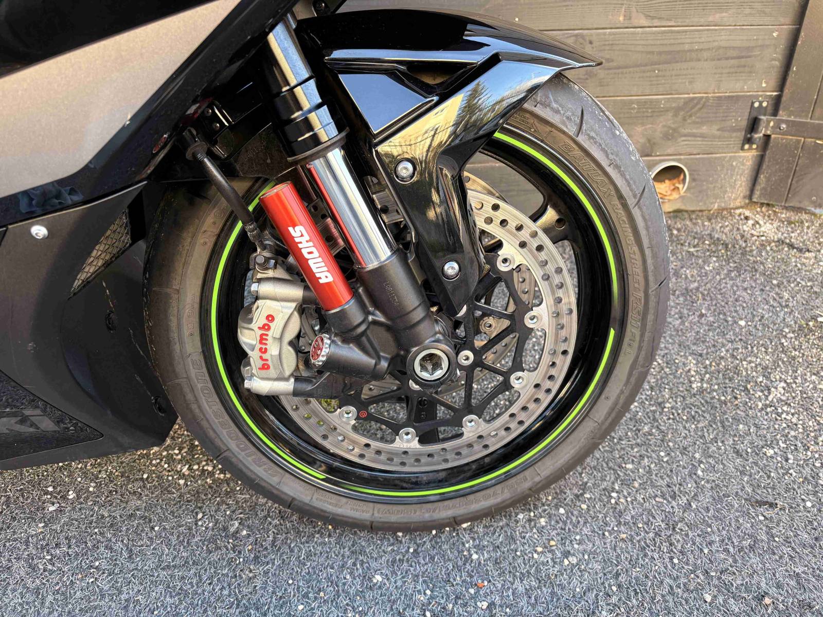 Kawasaki ZX10R - 2023 - Protections GB Racing Fourche Showa freins Brembo à saisir dans l'Herault