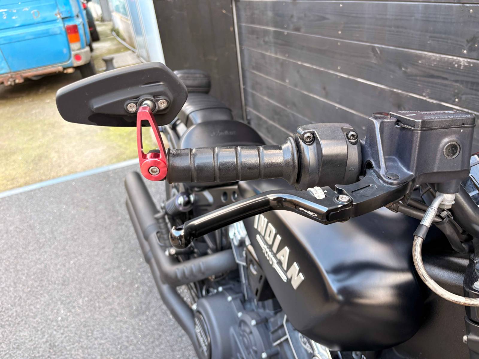 Indian Scout bobber Echappement Jaykill & Mr Hyde