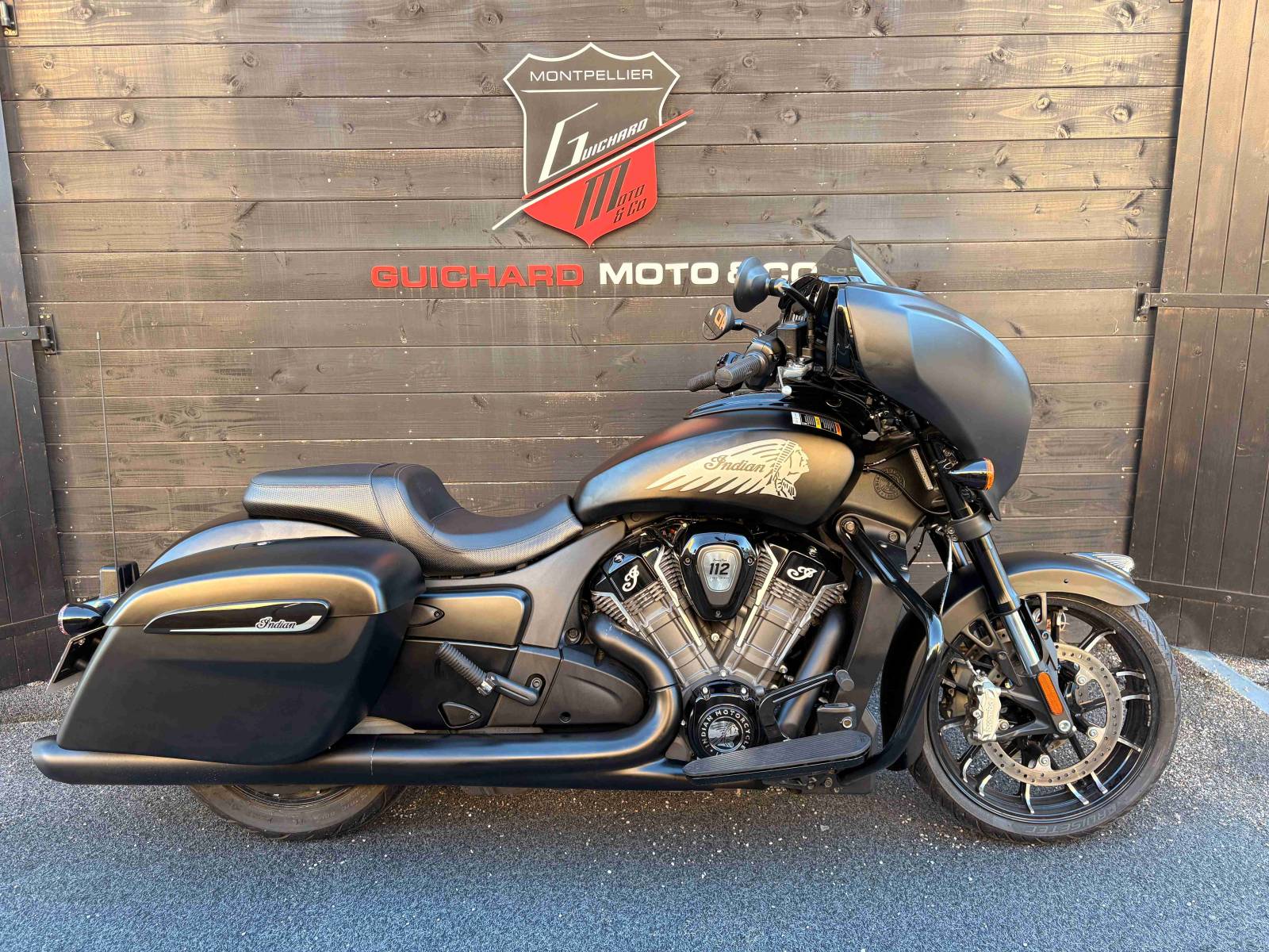 INDIAN CHIEFTAIN DARK HORSE 112 CI - 2025