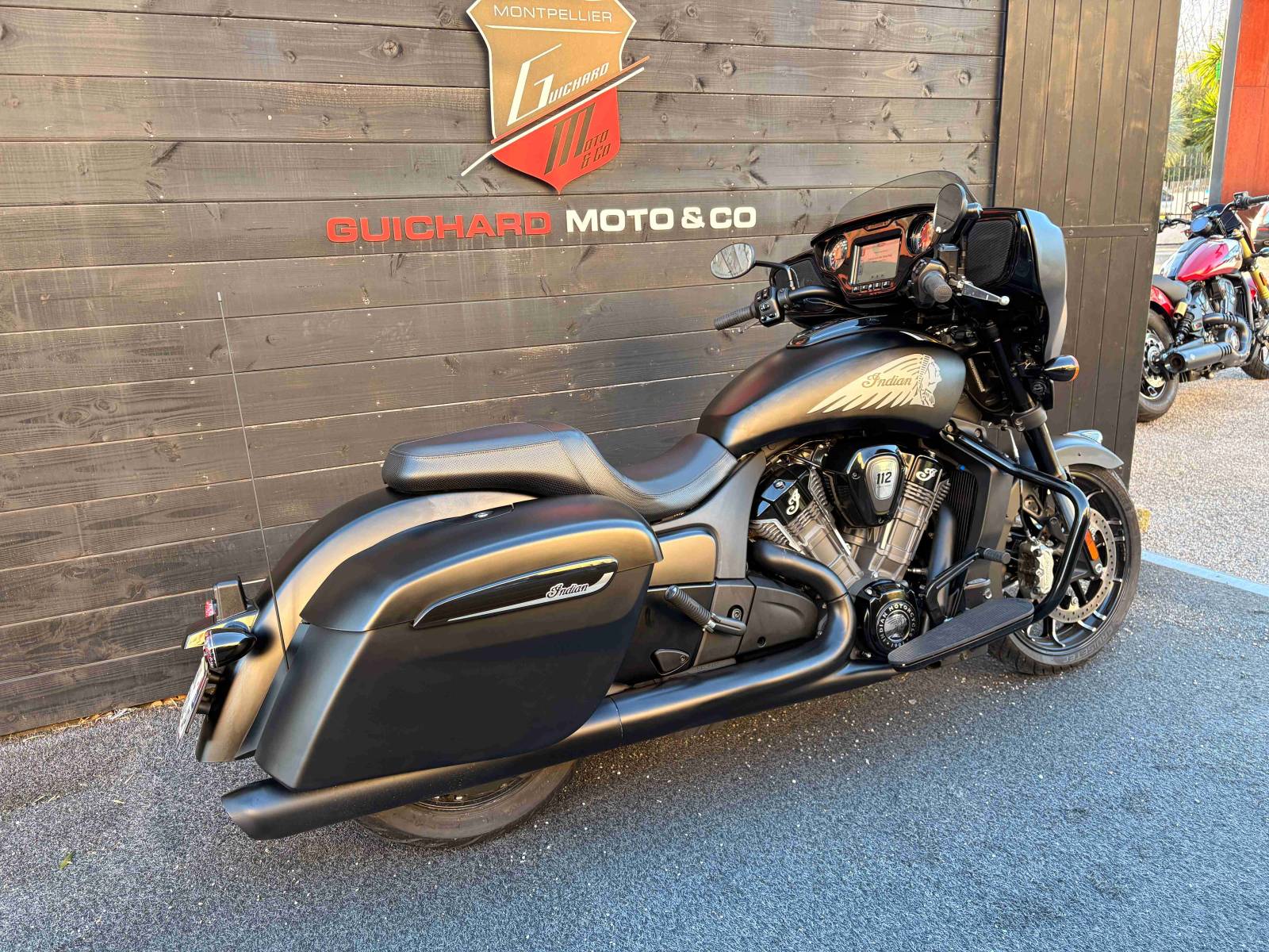 INDIAN CHIEFTAIN DARK HORSE 112 CI - 2025