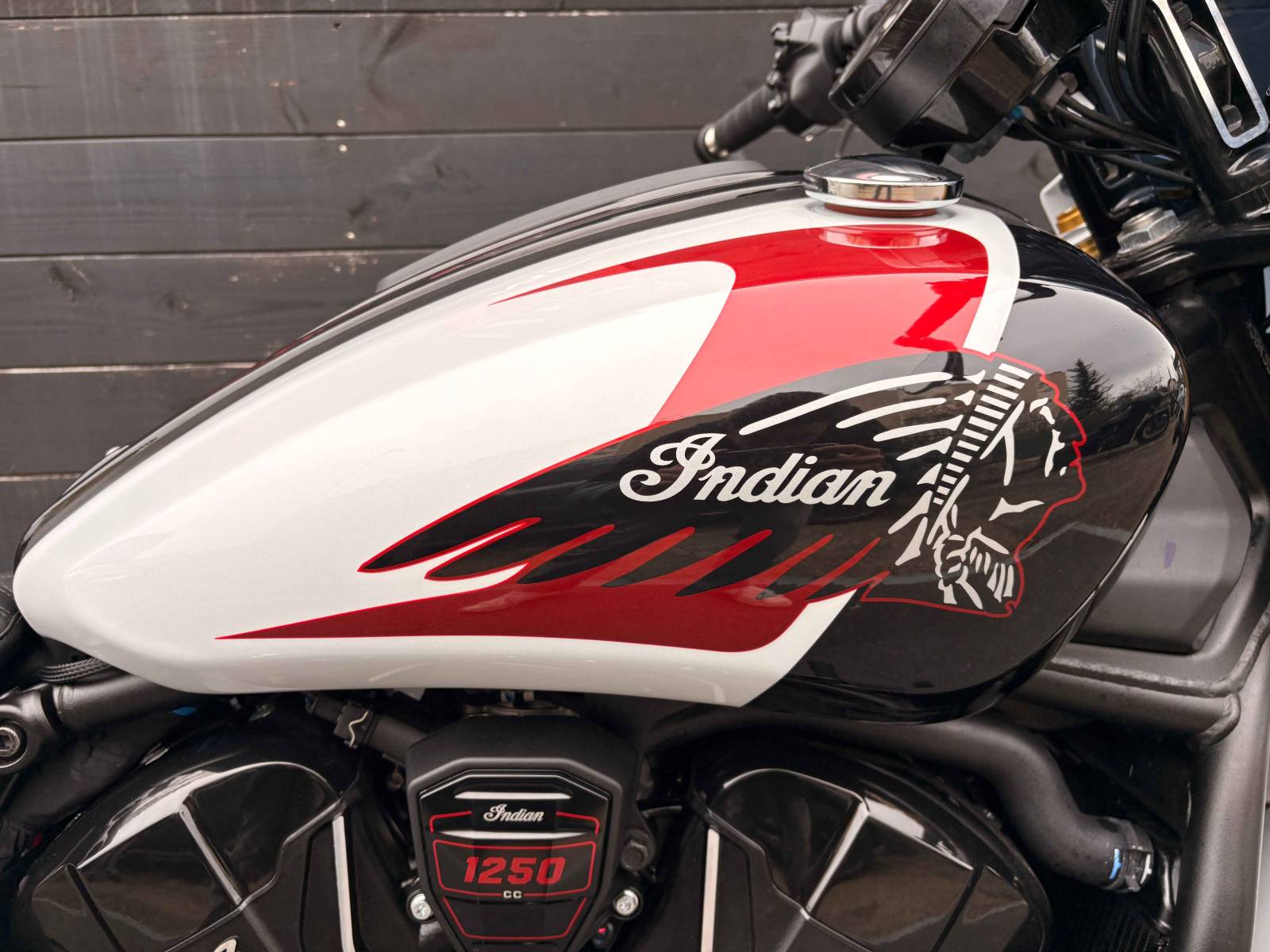 Indian 101 SCOUT - 2025 - Ghost White