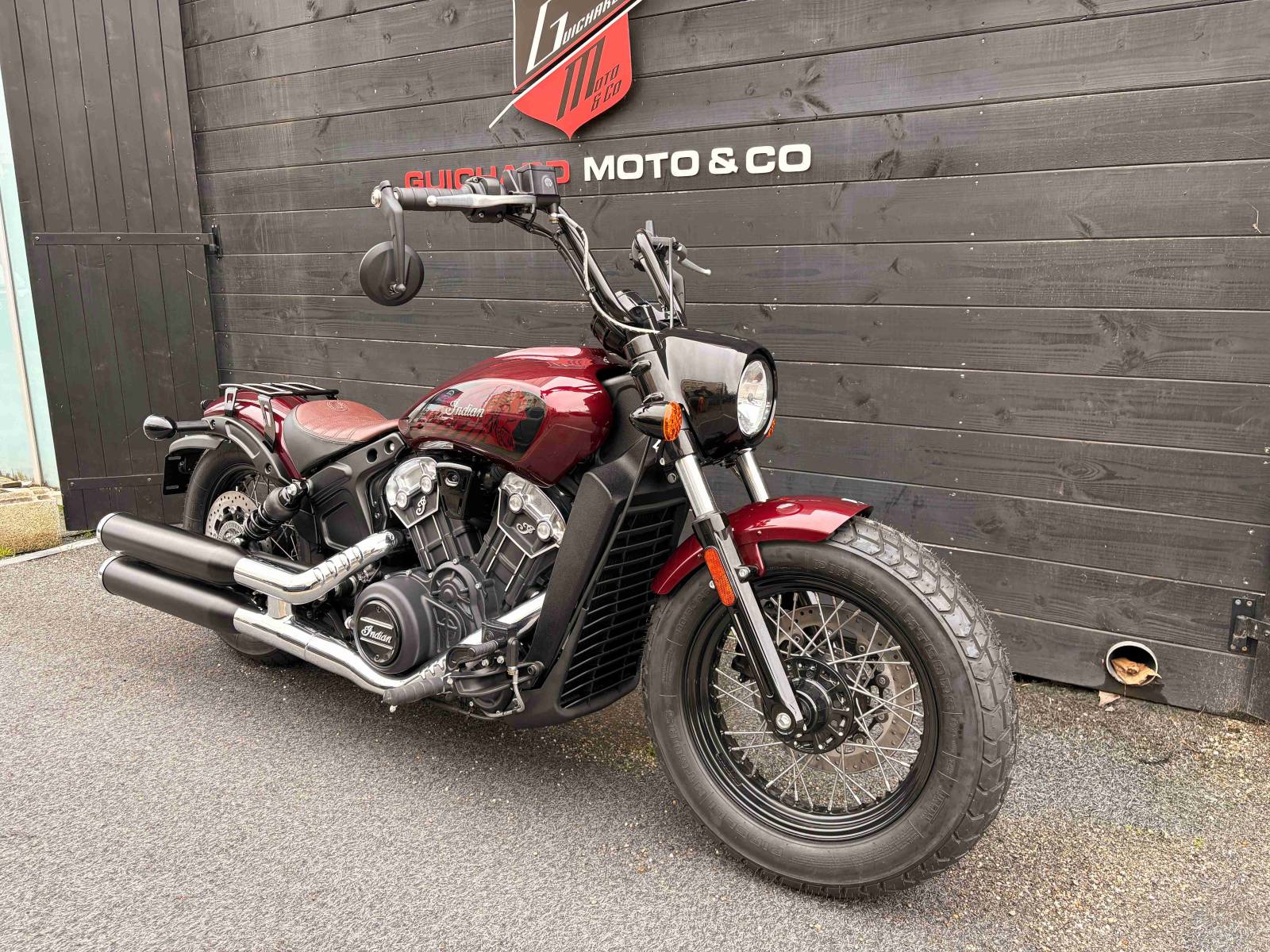 INDIAN SCOUT BOBBER TWENTY - 2023 - Maroon Metallic - à saisir