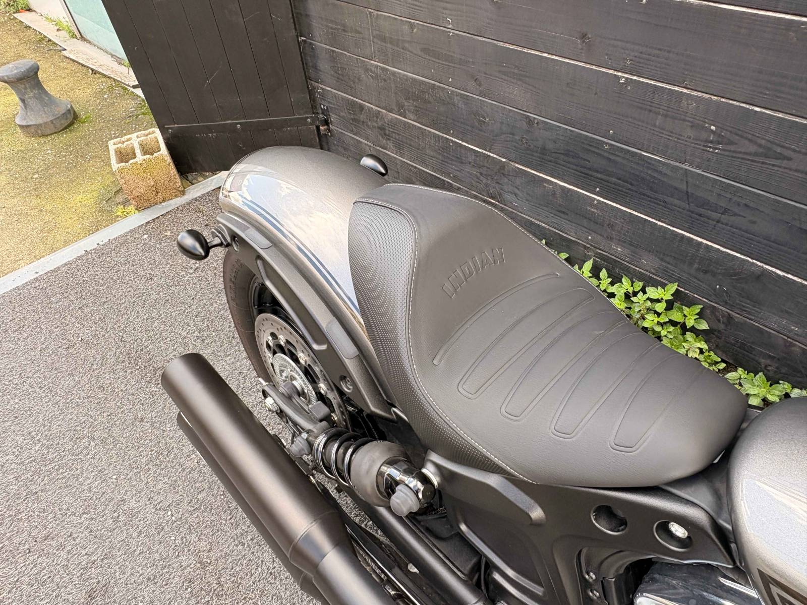 INDIAN SCOUT BOBBER 1200 - 2023 - Echappement Dr Jeykill - OCCASION PROCHE MONTPELLIER