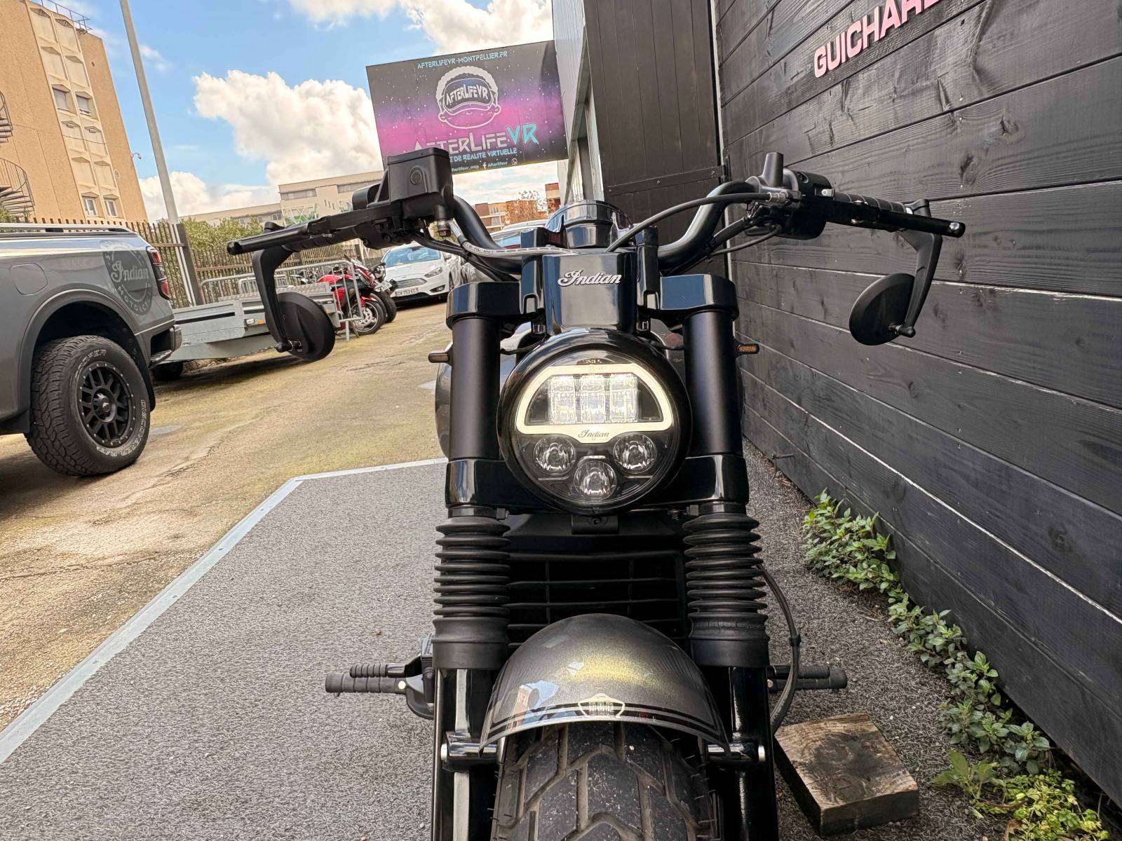 INDIAN SCOUT BOBBER 1200 - 2023 - Echappement Dr Jeykill - OCCASION PROCHE MONTPELLIER