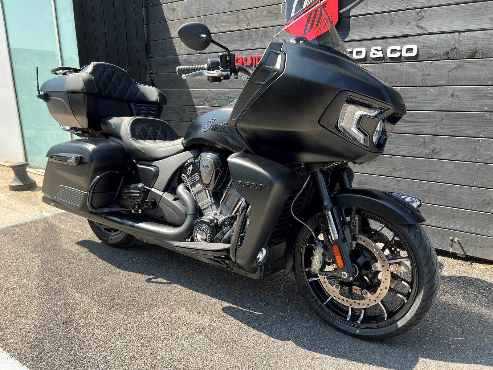 INDIAN PURSUIT DARK HORSE BLACK SMOKE  D'OCCASION DANS L'HERAULT GUICHARD MOT