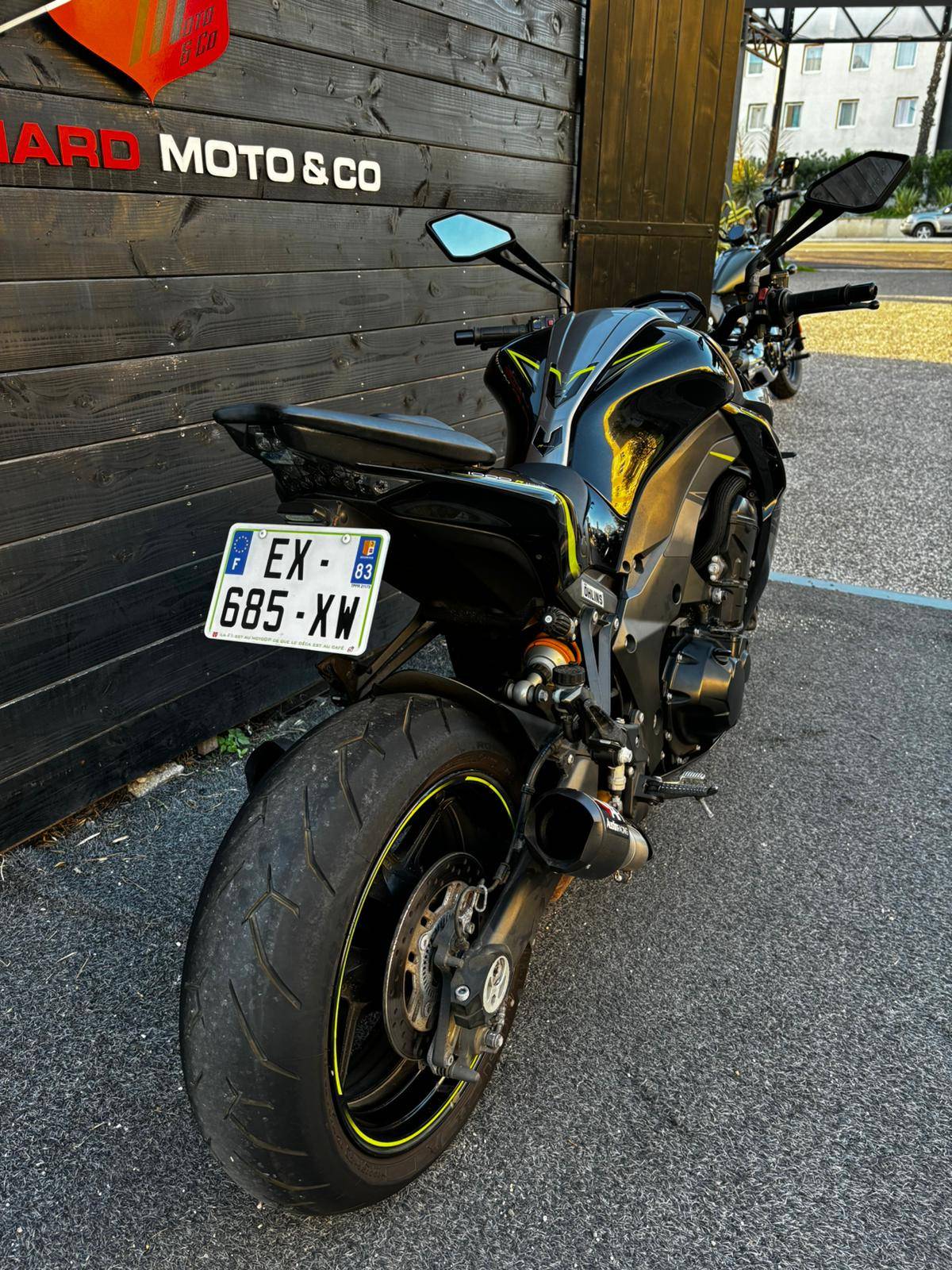 KAWASAKI Z1000R