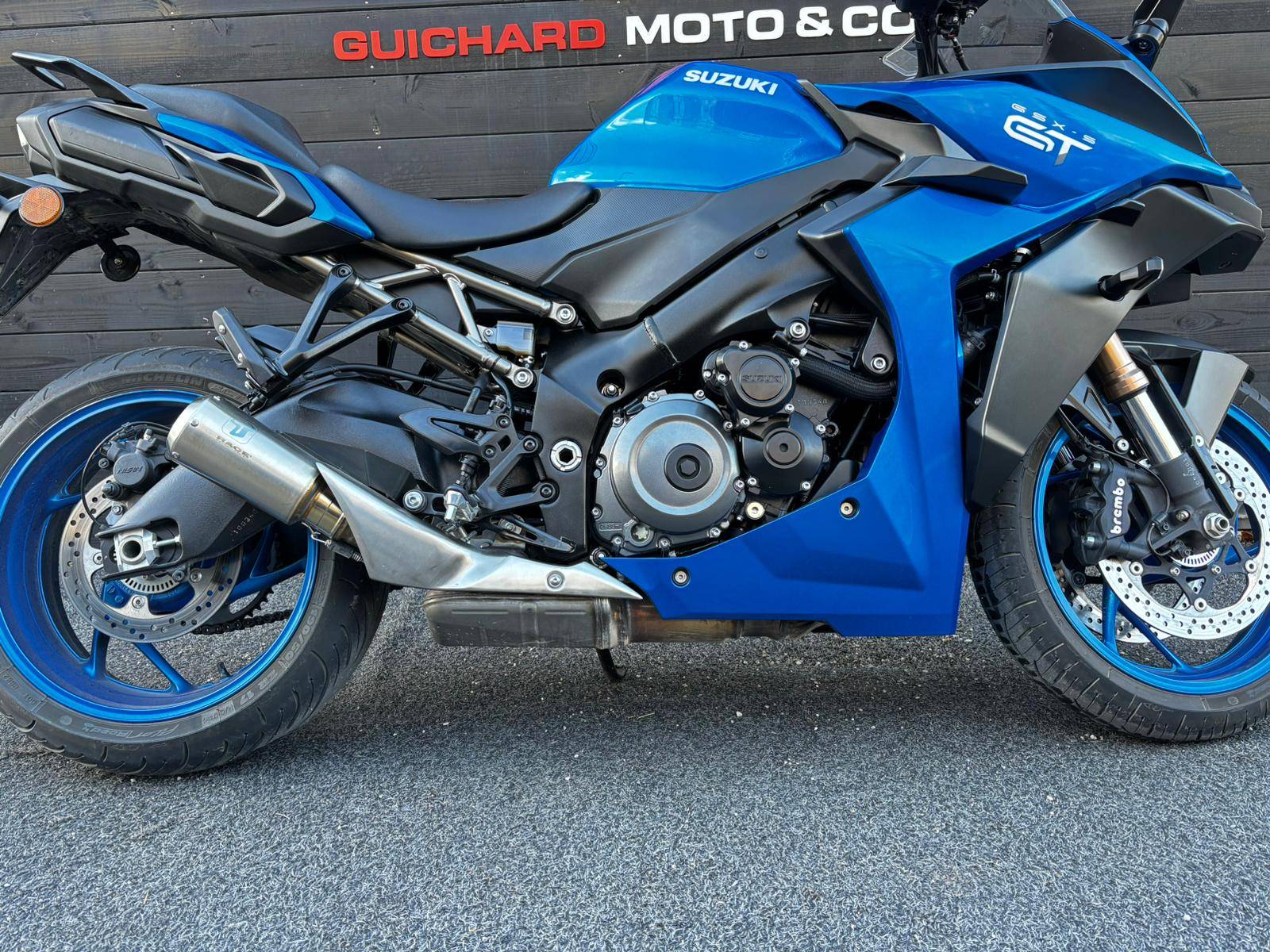 SUZUKI GSXS-GT