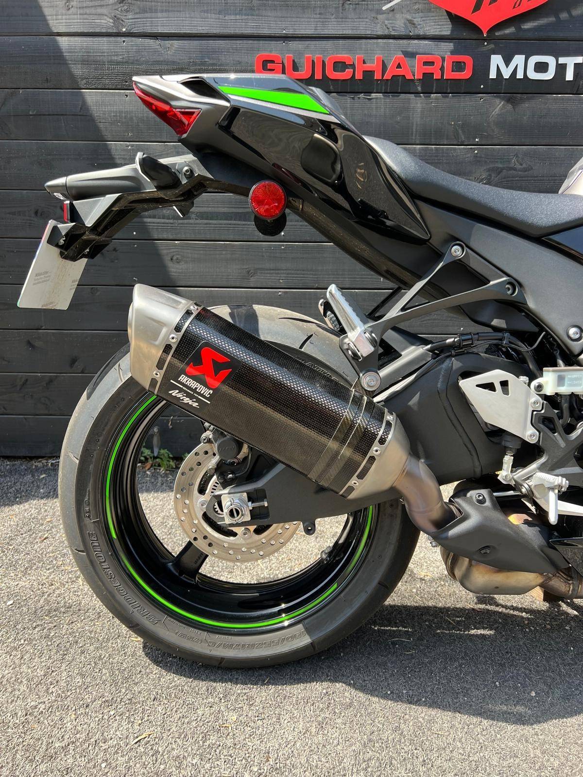 KAWASAKI NINJA ZX-10R