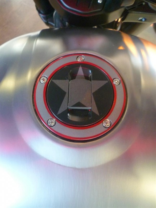 VICTORY HAMMER S by guichard moto montpellier dans l'herault 34