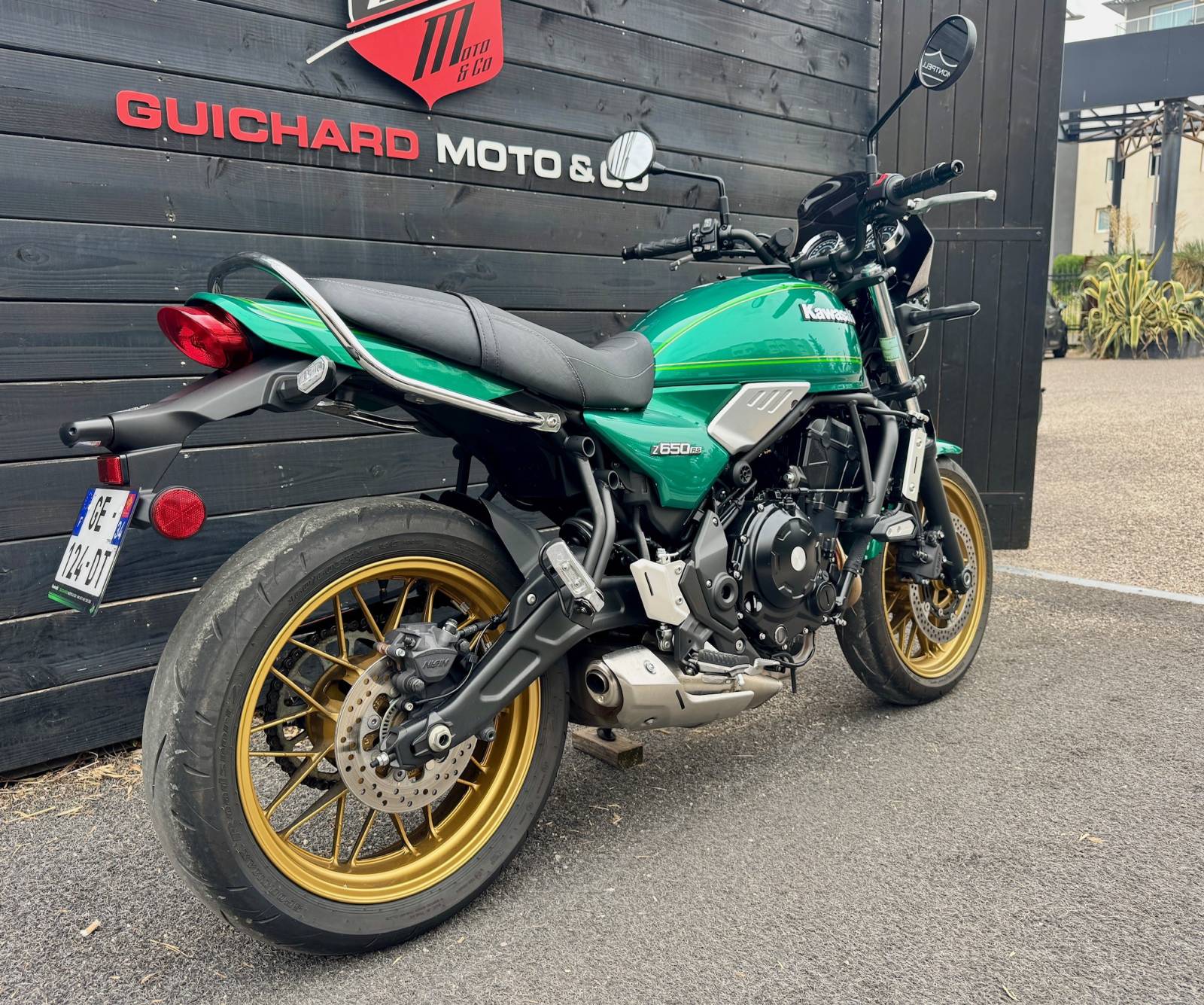 Moto Kawasaki Z650 RS disponible – Parfait état – Permis A2 – Garantie 12 mois