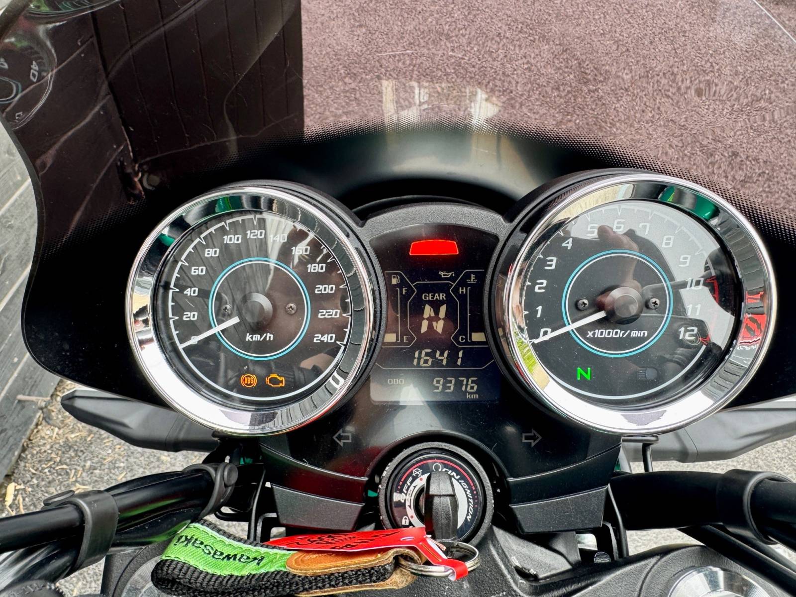 Acheter une Kawasaki Z650 RS d’occasion – Moto visible à Guichard Moto