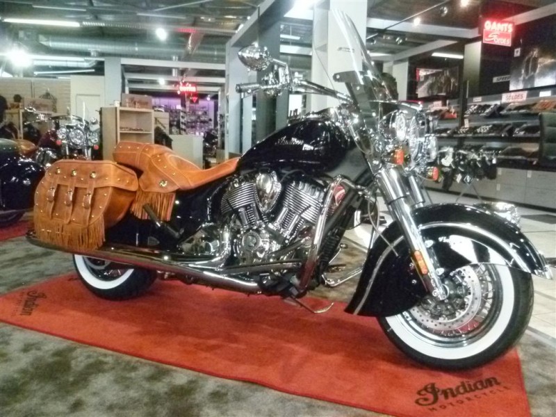 INDIAN CHIEF VINTAGE GUICHARD MOTO MONTPELLIER HERAULT 34