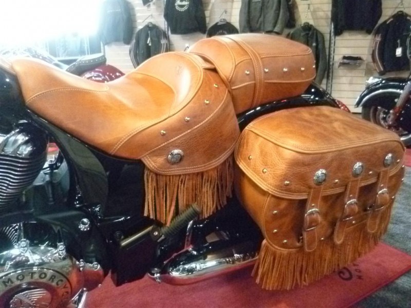 INDIAN CHIEF VINTAGE GUICHARD MOTO MONTPELLIER HERAULT 34